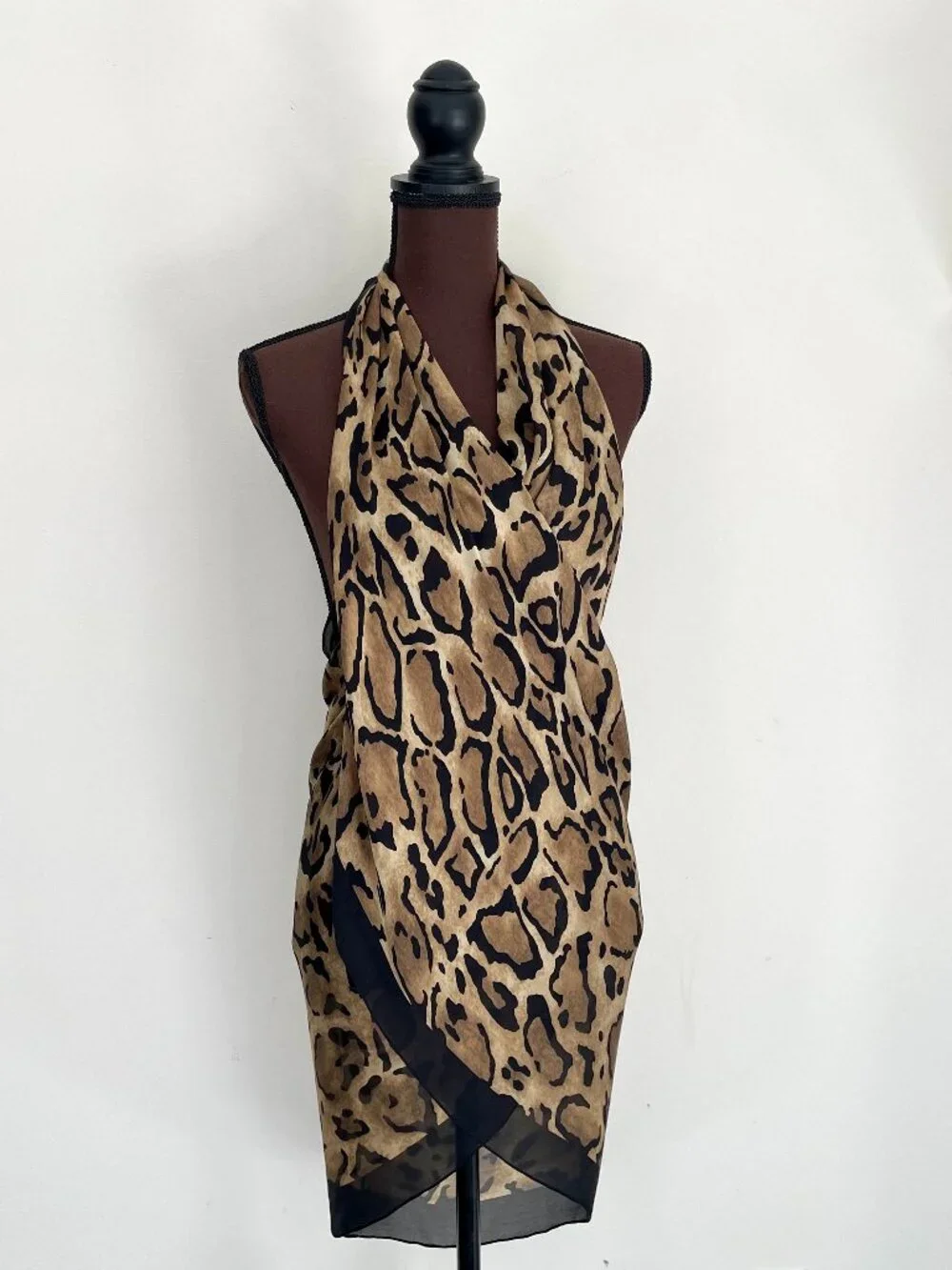 New Gucci Animal Print Silk Satin Stole Wrap